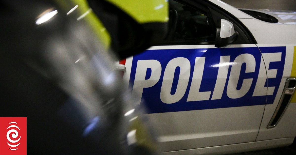 Person waiting for bus in Auckland stabbed multiple times