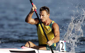 Australian Nathan Baggaley powers to second place during the Men's K1 500m final for the Athens 2004 Olympic Games at the Schinias Rowing and Canoeing Center, outside Athens, 28 August 2004.