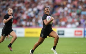 Alena Saili of New Zealand runs in a try against Canada in the Bronze Medal Match at the 2022 Commonwealth Games. Sunday 31 July 2022.