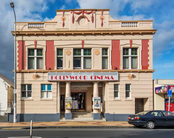 Gracewood watched the 97th Academy Awards from her favourite locally-owned independent cinema in Auckland, The Hollywood Avondale.