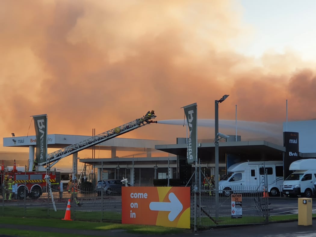 A fire has broken out at a Maui campervan rental facility in Māngere, South Auckland.