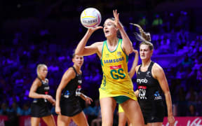 Caitlin Bassett of Australia playing against Silver Ferns.
