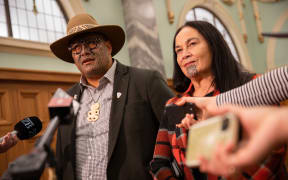 Rawiri Waititi and Debbie Ngarewa-Packer speaking to media at Parliament