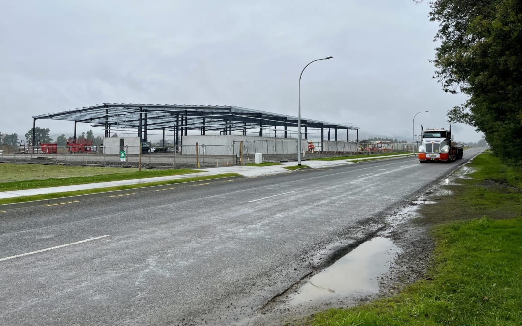 Because the construction site has an industrial zoning, there are no operating hours limits in the council’s resource consent.