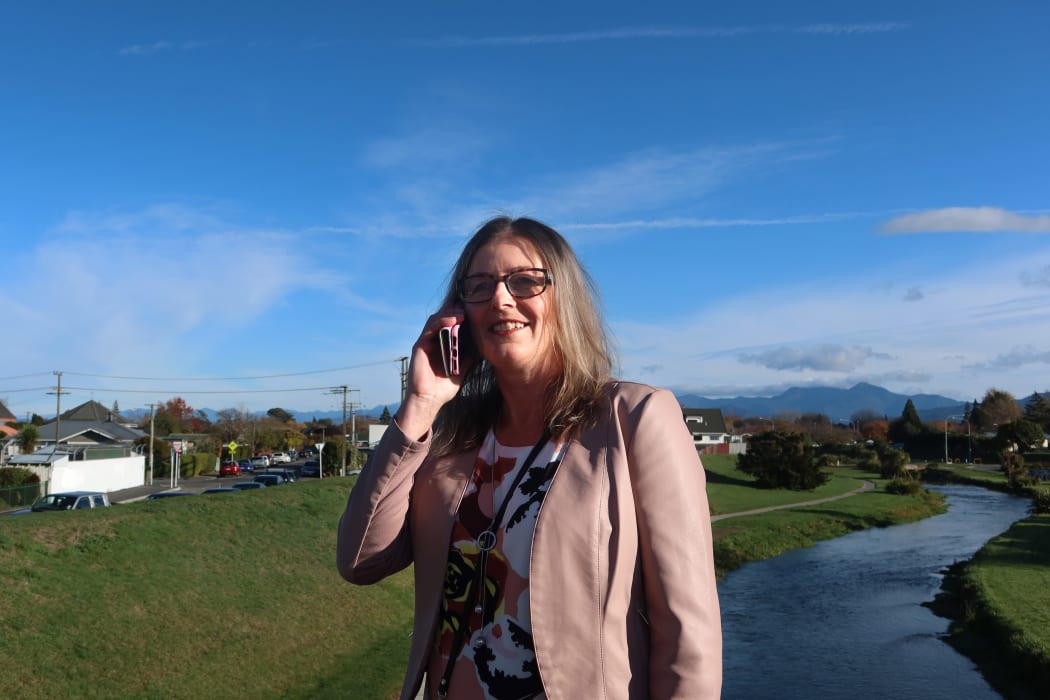 Tennyson Inlet resident Leanne Schmidt has asked the Marlborough District Council to improve internet coverage for the region's rural residents.