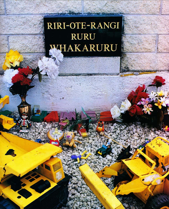 The gravesite of James Whakaruru.