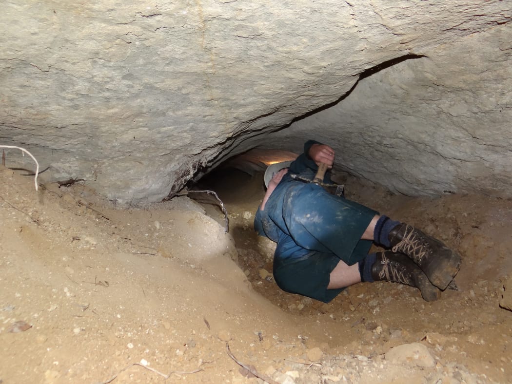 Man in 'secret' cave - Waikaretu Valley