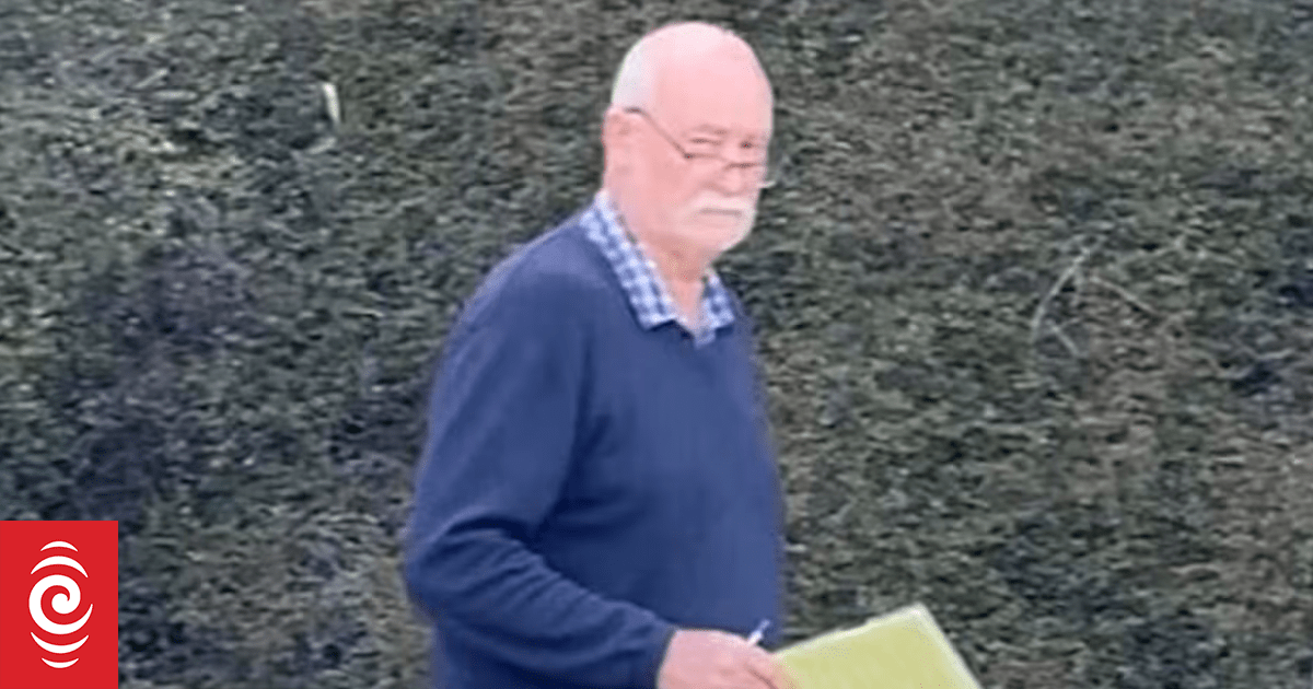 Former policeman John Dewar revealed as Hamilton businessman convicted of ...