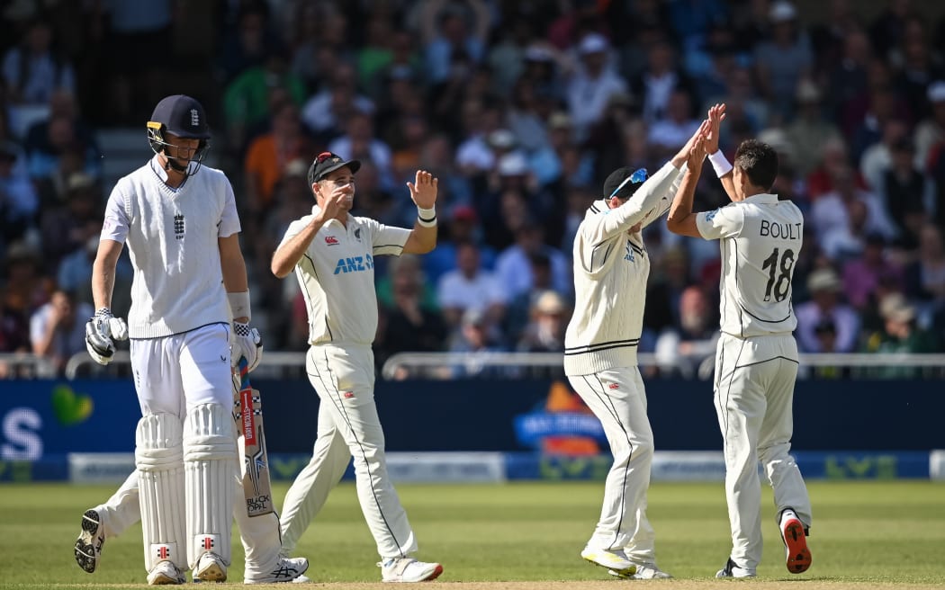 Trent Boult of New Zealand celebrates his wicket with team mates. Second test against England 2022.