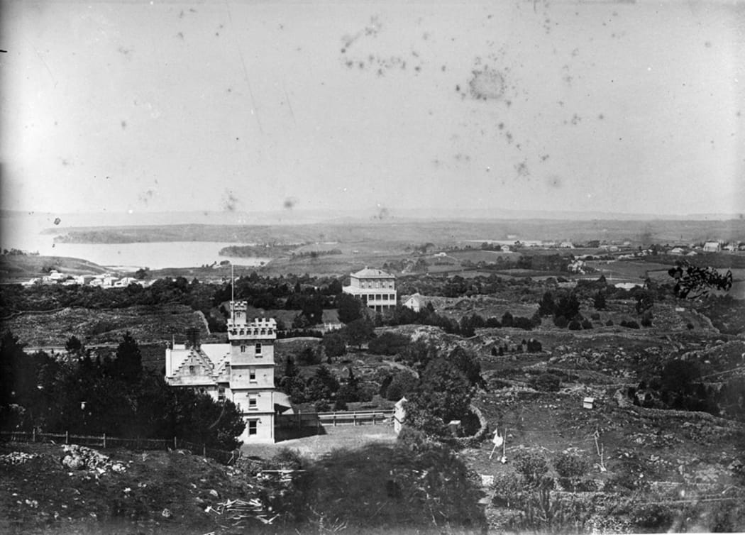 Looking east from Mt Eden, showing Clifton House, Mater Misericordiae Hospital on Mountain Rd (centre) and Hobson Bay in the background.