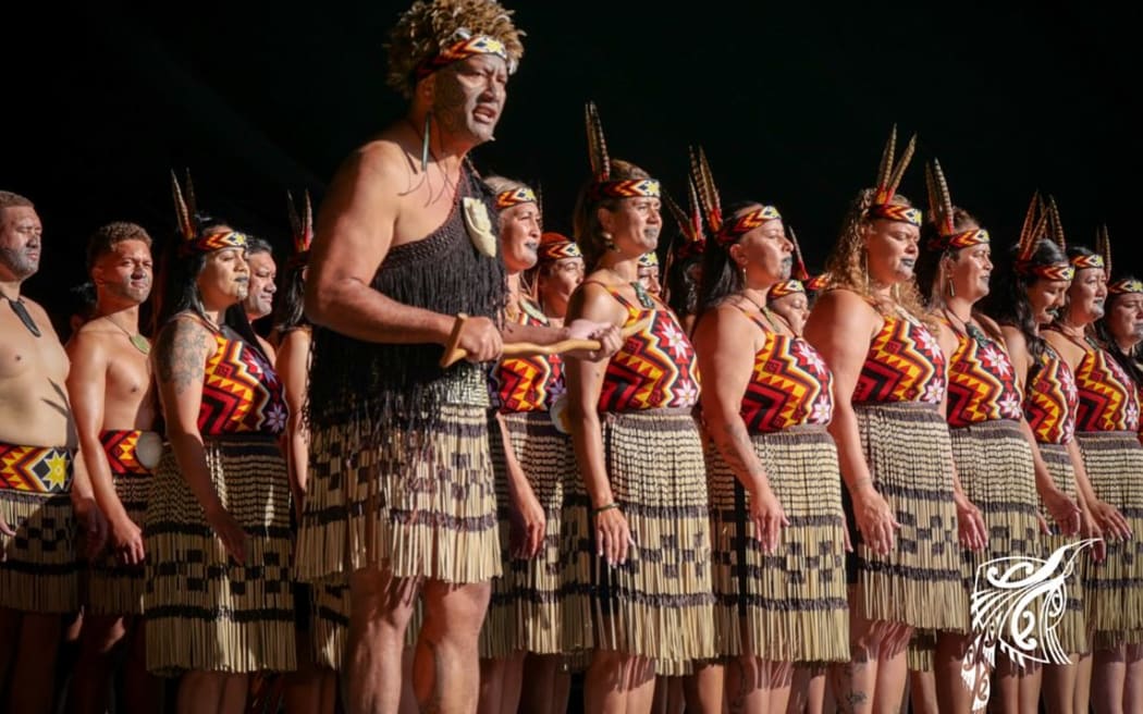 Rawiri Waititi performing for Te Taumata o Apanui at the Mātaatua Reginals in Tōrere.