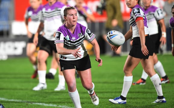 Warriors halfback Georgia Hale in action on debut against Auckland
