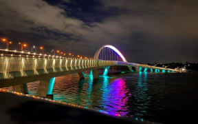 Ngā Hau Māngere Bridge.