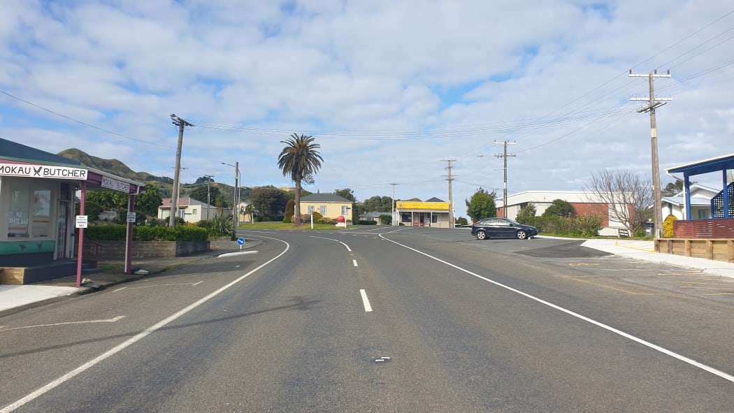 Mōkau has a permanent population of about 120.