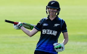 Amy Satterthwaite celebrates her century in the 3rd ODI against Pakistan, 2016.