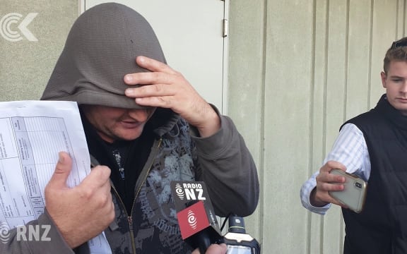 Man arrested over anti Muslim tirade wants to meet with worshippers