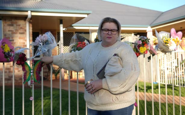 Family friend Amelia Street left a butterfly she made outside Jana Armstrong’s house. (ABC Southern Qld: Grace Nakamura)