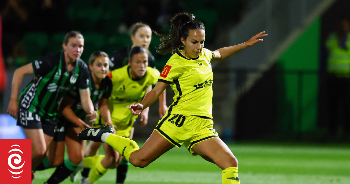 Football: Wellington Phoenix Well Beaten In Women's A-League Opener ...