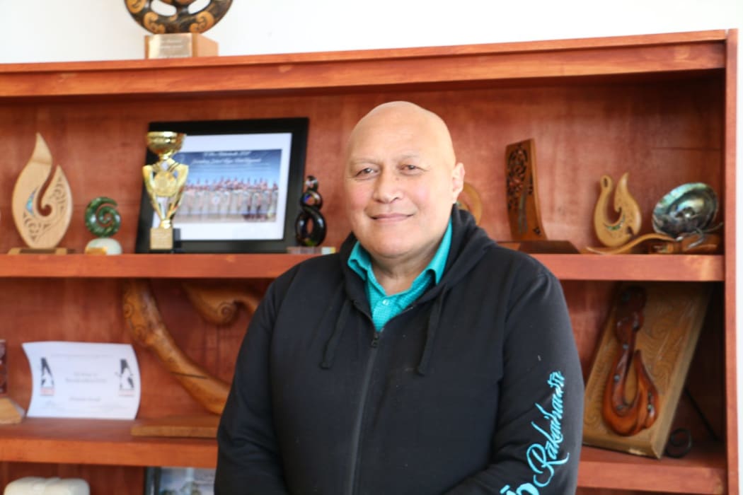 School principal Tauira Takurua says the school focuses on recruiting Māori families who've had bad experiences with mainstream education.