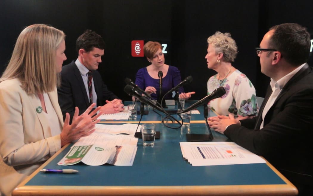 Susie Ferguson (centre) and the four Wellington mayoral candidates (from left to right) Jo Coughlan, Justin Lester, Nicola Young and Nick Leggett.