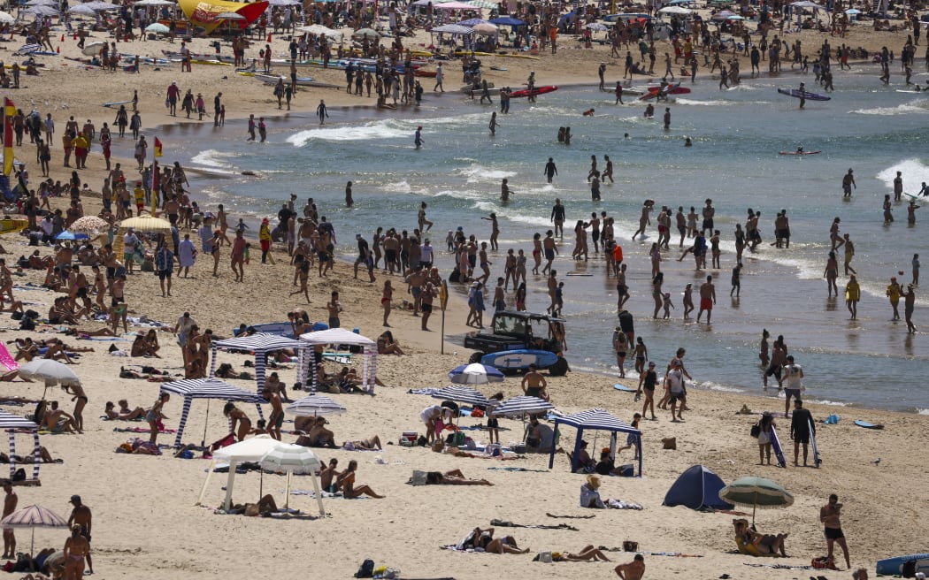 Shots fired at Bondi Beach in Sydney - reports | RNZ News