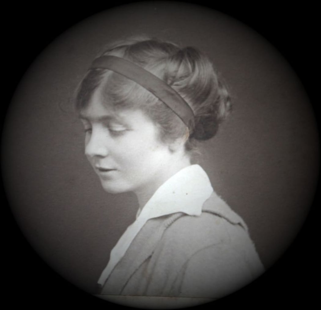 Image of Deborah Pitts Taylor  while she was at Brockenhurst