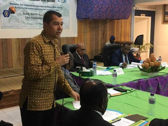 Chief Referendum Officer Mauricio Claudio told both governments in September that more information was needed about the two options on the ballot paper for Bougainville's independence referendum.