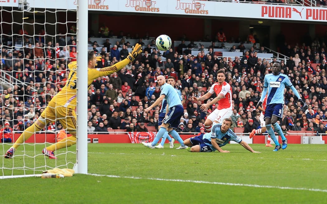 Olivier Giroud lashed in an unstoppable left-footed shot into the far corner to open the scoring
