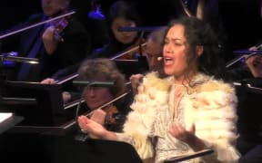 Mere Boynton singing in Ngā Hihi o Matariki