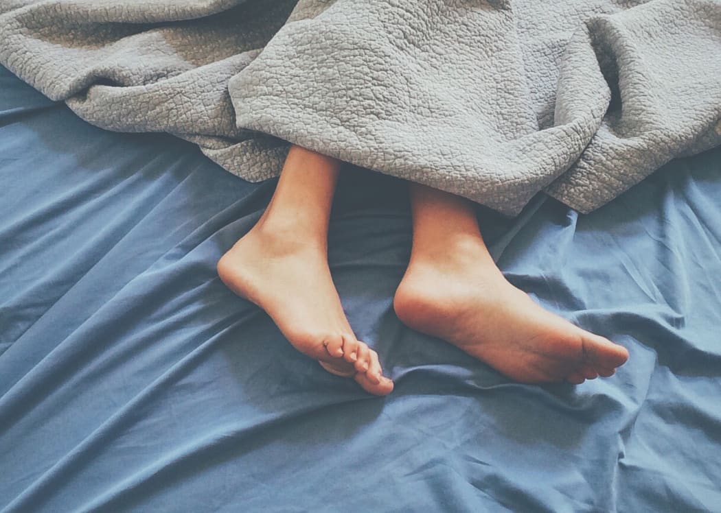 To sleep, perchance to dream (but no dead-air-mares, please)