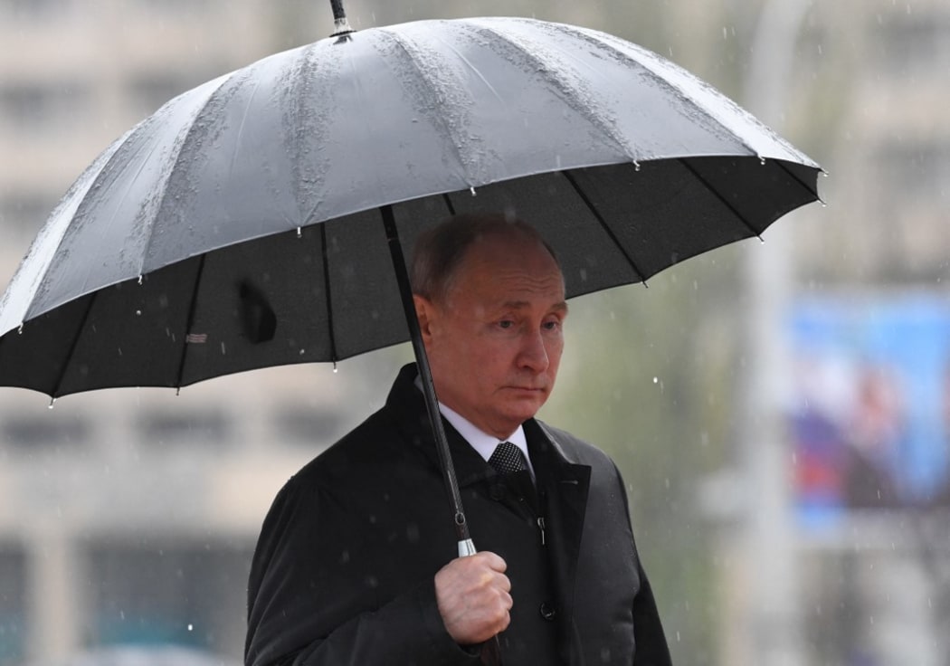 Russian President Vladimir Putin arrives to lay a wreath by the Eternal flame, WWII memorial, in Bishkek, Kyrgyzstan. Grigory Sysoev / Sputnik