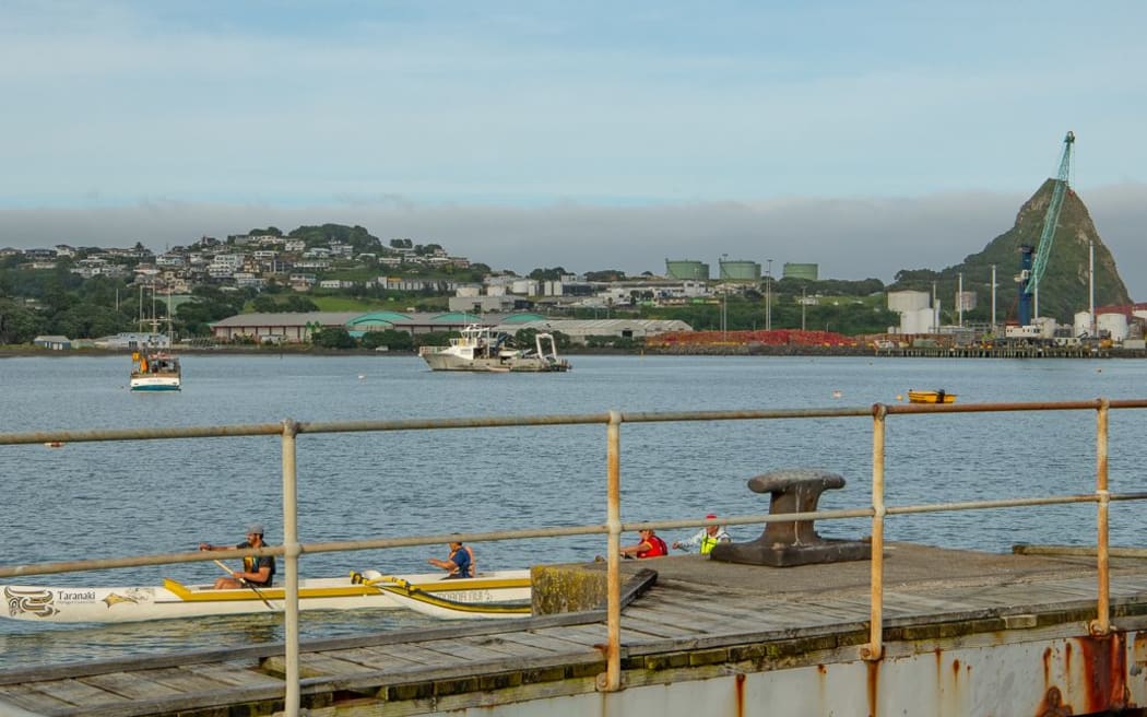 Port Taranaki nestles alongside New Plymouth's western suburbs, Ngā Motu Marine Protected Area and the adjacent Tapuae Marine Reserve (Te Korimako o Taranaki).