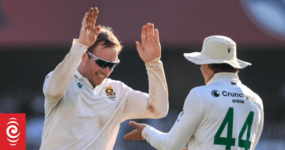 Cricket: Harmer routs India, South Africa complete 2-0 series sweep