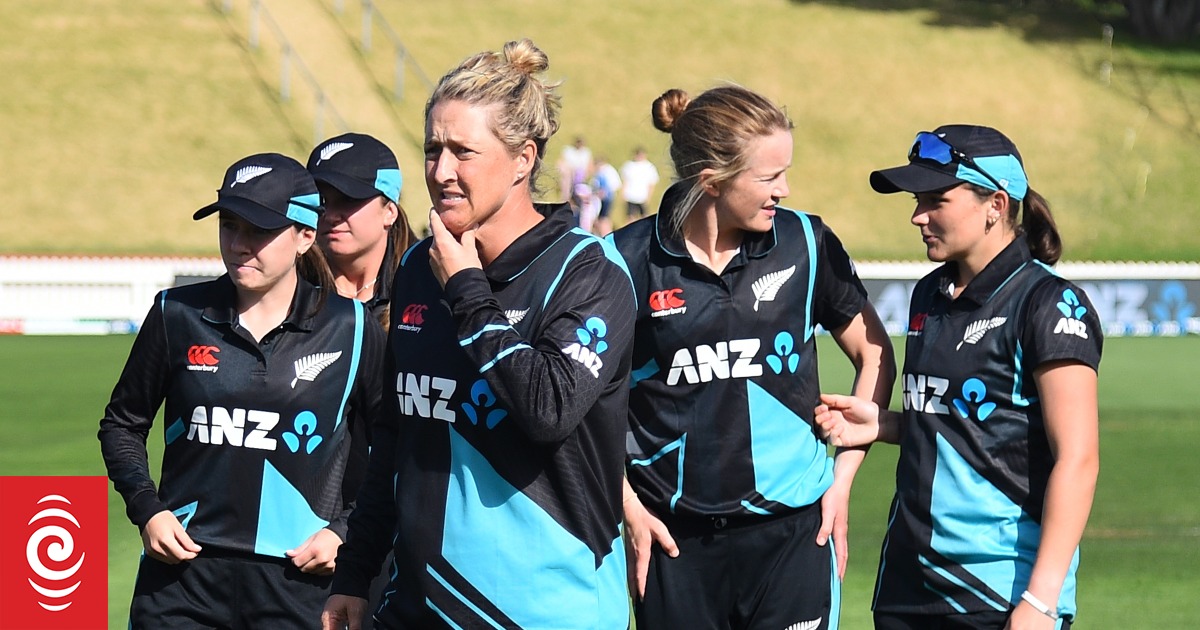 White Ferns lose England T20 series - Vimarsana News
