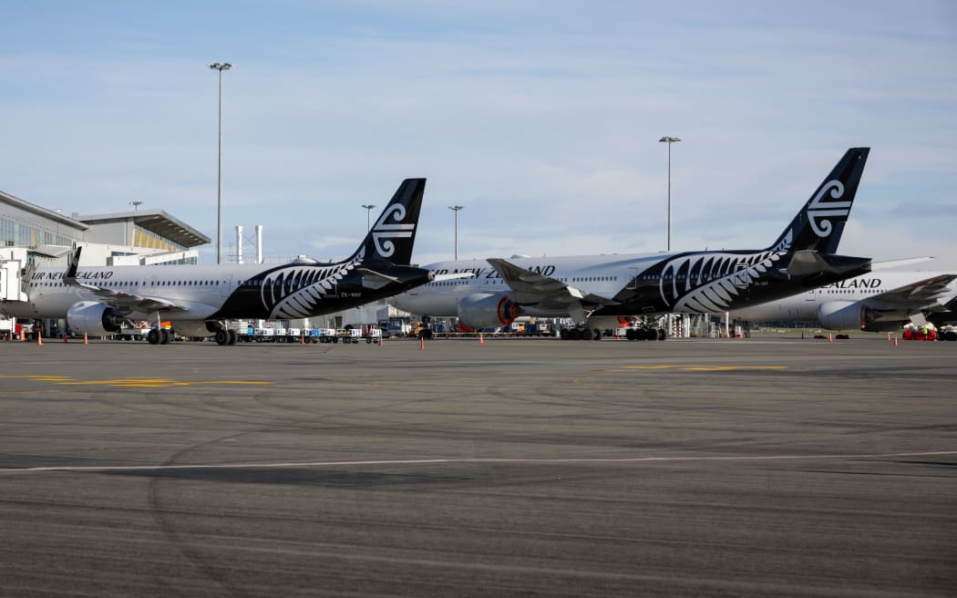 Air New Zealand planes