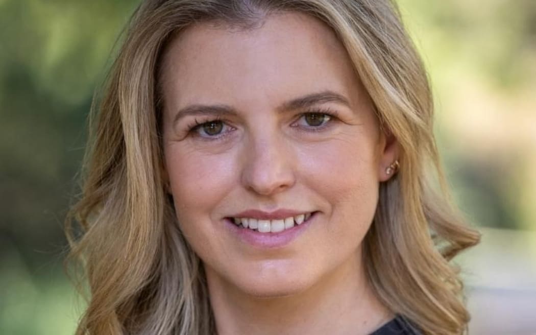 Bronwen Bock and Lucy Bradlow want to become Australia's first job-sharing MPs.