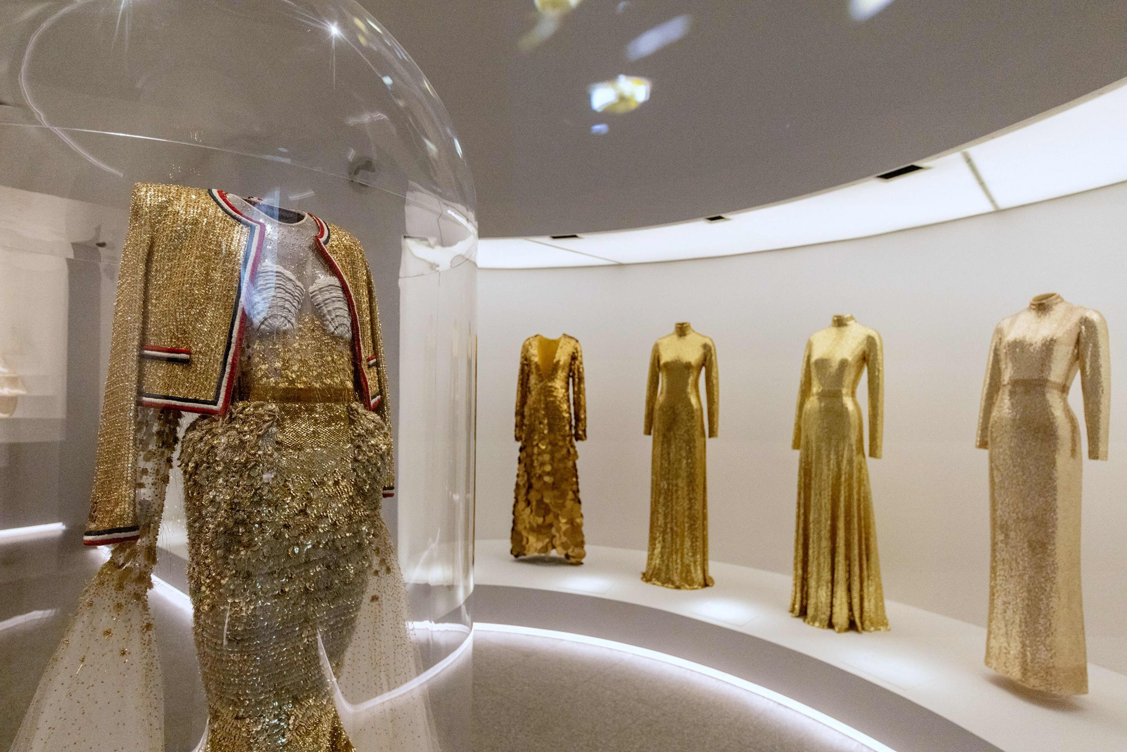 Bezos as Met Gala Honorary Chair Sparks Boycotts and Debate Over Fashion's Ties to Billionaire Power — image 6