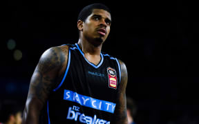 Breakers Edgar Sosa.