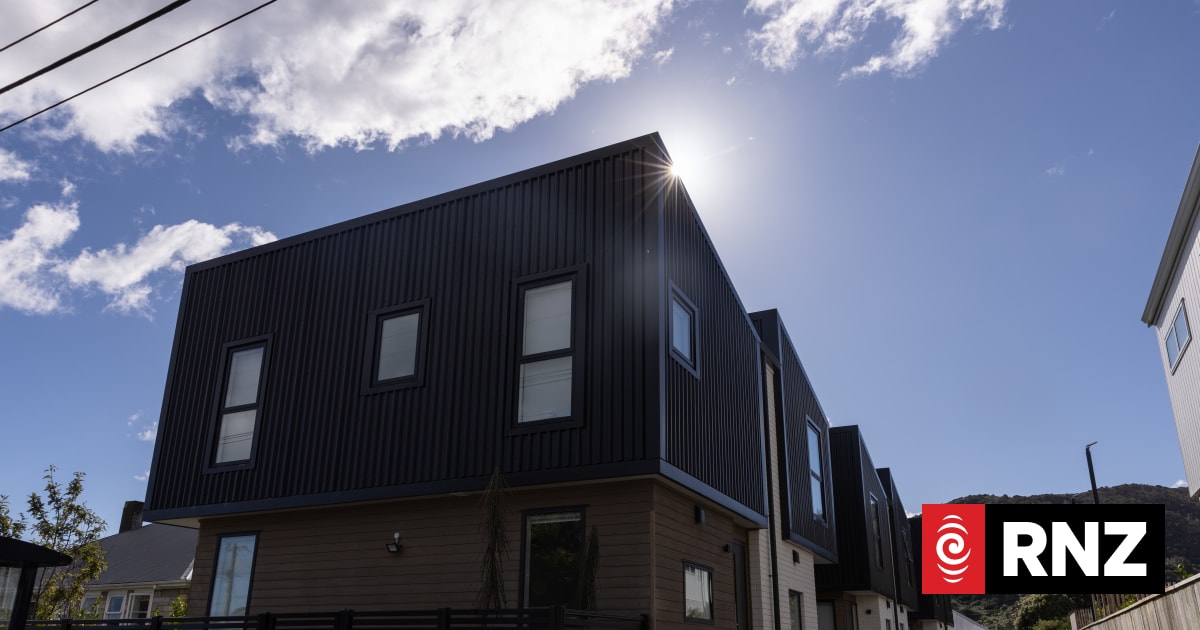 Homes selling for less than asking price - but only just, Realestate.co.nz says