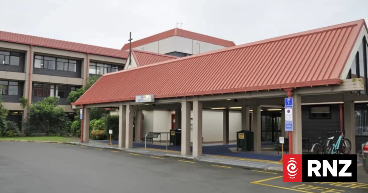 'Absolute chaos' at Gisborne Hospital ED as nurses struggle with staffing shortages