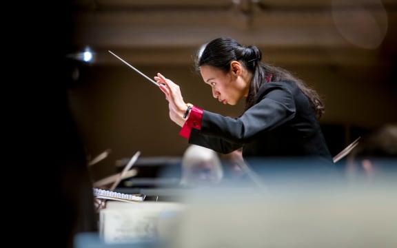New Zealand conductor Tianyi Lu