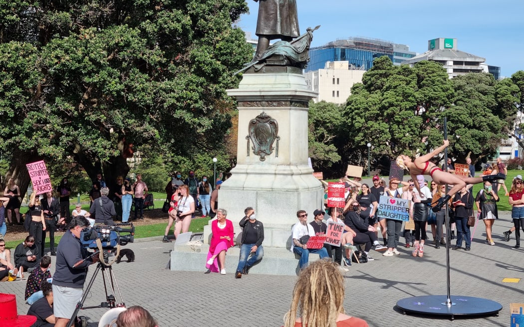 The Fired Up Stilettos group has taken their protest to the front of Parliament.