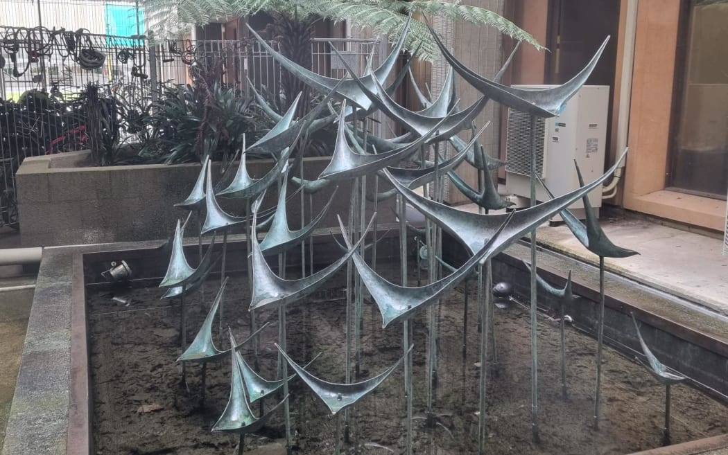 John Middleditch, ‘Water Sculpture’ (1980), Dunedin Public Hospital, CBD, Ōtepoti Dunedin