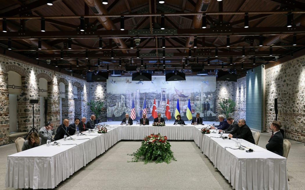 This handout photograph taken and released by Turkish Foreign Ministry on 16 May, 2025, shows Turkey's Foreign Minister Hakan Fidan (Center 3rd L), US Secretary of State Marco Rubio (Left side 4th L), Ukraine's Foreign Minister Andriy Sybiga (right side 4th R) and their delegations attending a meeting for Ukraine-Russia peace talks at the Turkish Presidential office Dolmabahce, in Istanbul.