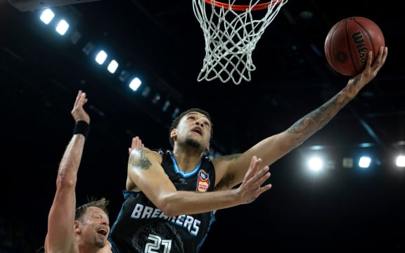 NZ Breakers Brandon Ashley in action.