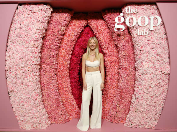 LOS ANGELES, CALIFORNIA - JANUARY 21: Gwyneth Paltrow attends the goop lab Special Screening in Los Angeles, California on January 21, 2020.   Rachel Murray/Getty Images/AFP