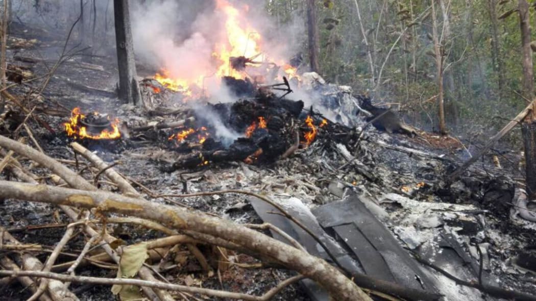 Twelve people have been killed in a plane crash in western Costa Rica, officials say.