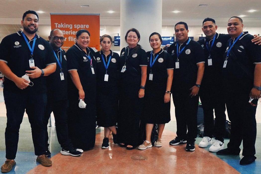 The mental Health team to Tonga with Pasifika Medical Association CEO Debbie Sorensen (centre).