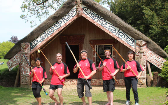 Chris Reynolds with Maramara Totara mau rakau members at Clandon Park, Surrey.