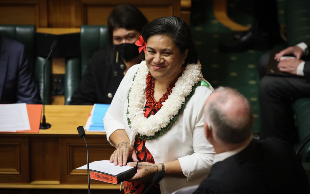 Lemaunga Lydia Sosene being sworn in as an MP by Trevor Mallard